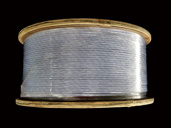 Alambre plano esmaltado (cobre/aluminio) envuelto en tela no tejida/película de poliéster